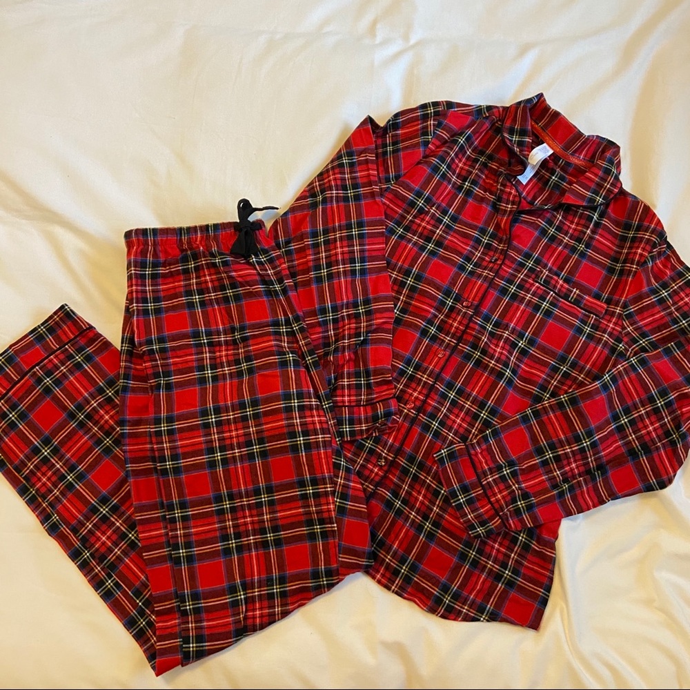 Women’s Flannel Pajama Set